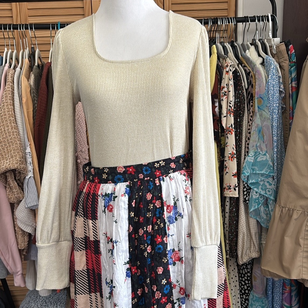 ☀️SOLD☀️ Anthropologie - Chic Cream Ribbed Sweater